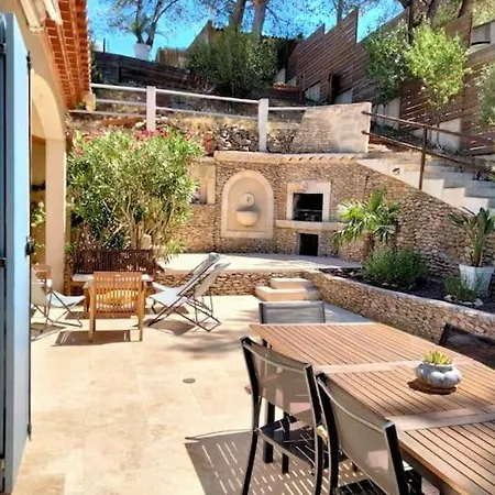 Villa Grande Avec Piscine En Provence *