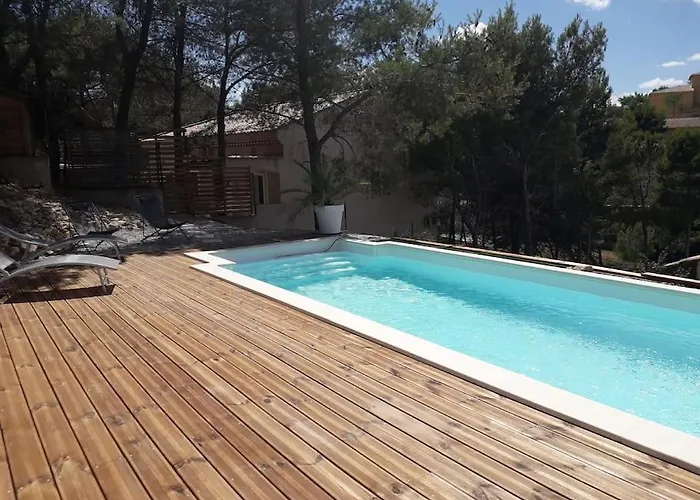 Villa Grande Avec Piscine En Provence *