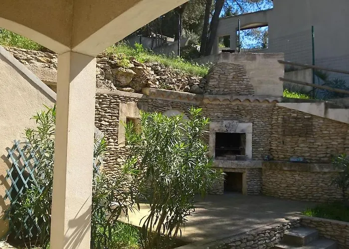 Villa Grande Avec Piscine En Provence Beaucaire (Gard)
